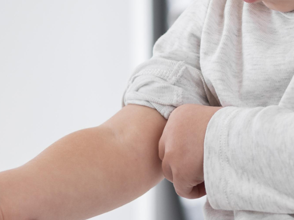Haut zeigen, das gehört zum Aufenthalt in der Praxis für Hautgesundheit